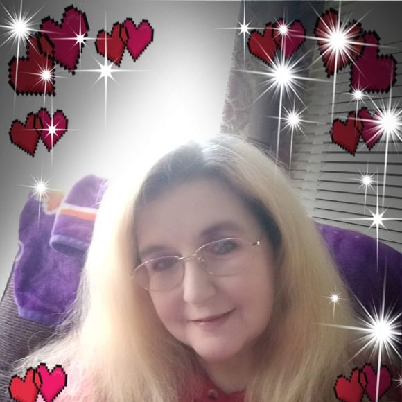 Meet your Posher, Tracy - Picture 1 of 1